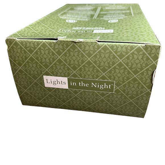 MIDWEST CBK Lights In The Night Halloween Haunted House & Ghosts Night Light - Picture 4 of 6